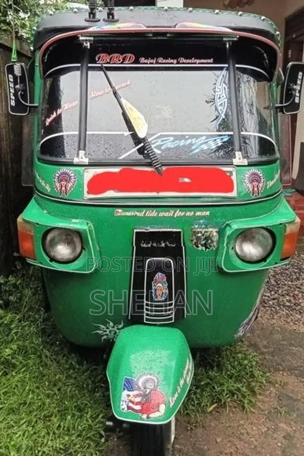Bajaj RE 2009