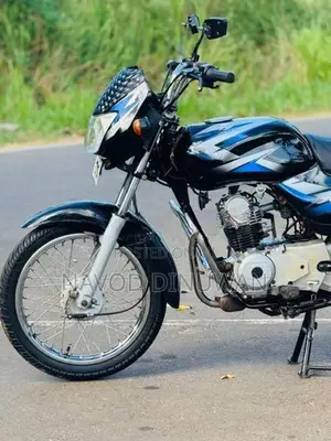 Bajaj CT100 2015