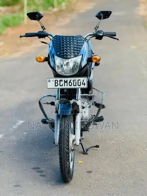Bajaj CT100 2015