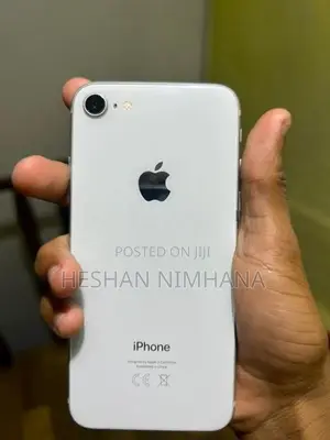 Apple iPhone 8 (Used)