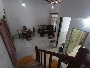 Suwarapala Dampe 3 Bathrooms House for Sale