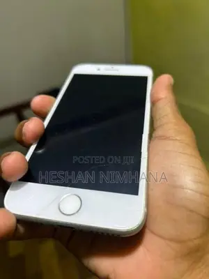 Apple iPhone 8 (Used)