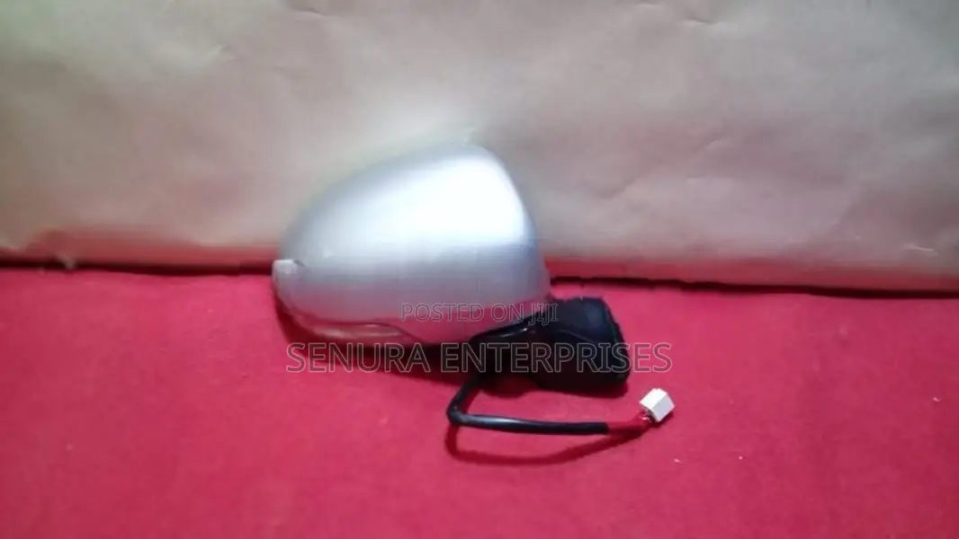 Toyota Prius W30 Side Mirror RH