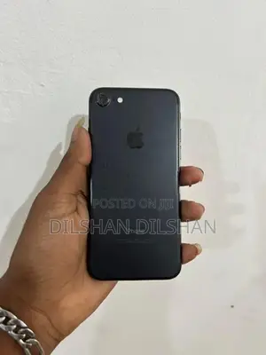 Apple iPhone 7 (Used)