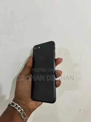 Apple iPhone 7 (Used)