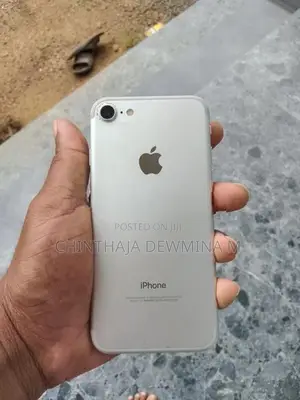 Apple iPhone 7 (Used)