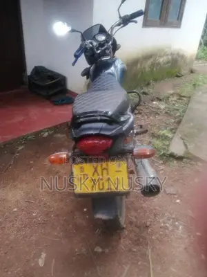 Bajaj Platina 125 2021