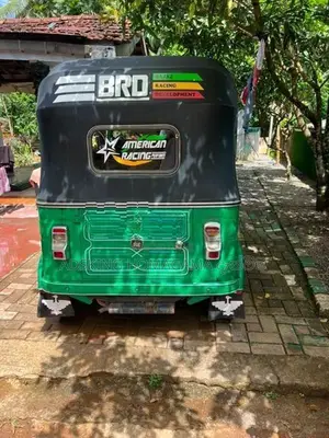 Bajaj RE 4 stroke 2014