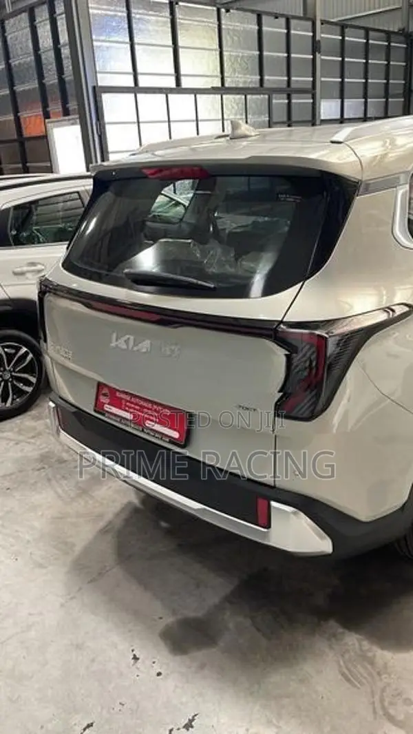 Kia Carens 2025