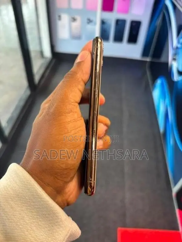 Apple iPhone 11 Pro (Used)