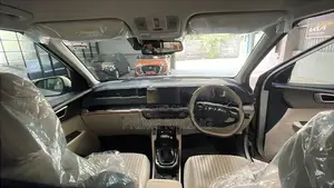 Kia Carens 2025