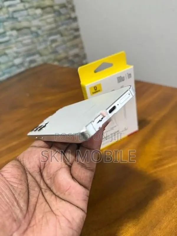 Samsung Galaxy S24 8GB 256GB 5G (Used)