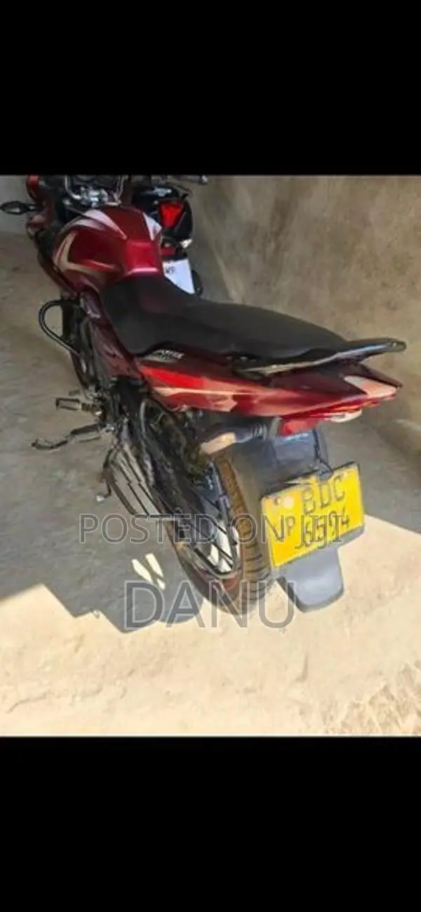 Bajaj Discover 150F 2015