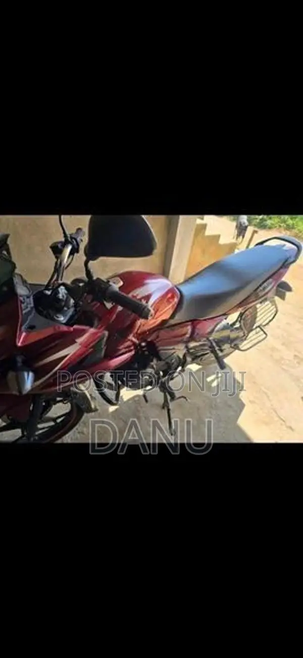 Bajaj Discover 150F 2015
