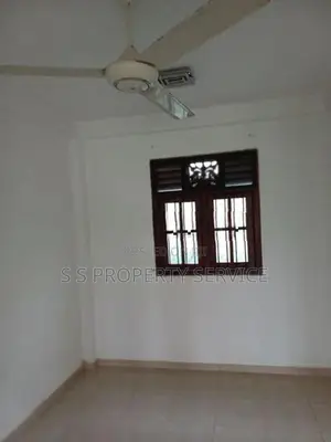 2 story house for Sale in Makola (SSPH-388)
