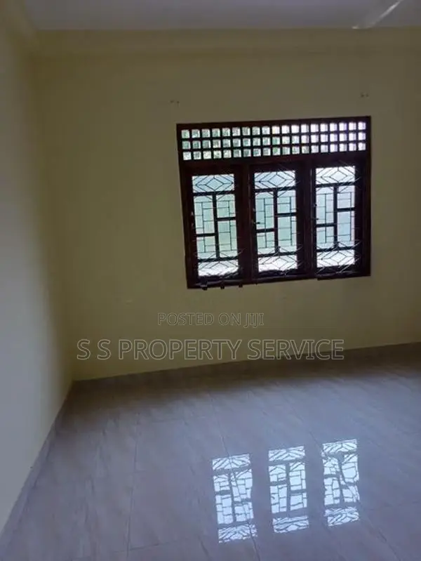 2 story house for Sale in Makola (SSPH-388)