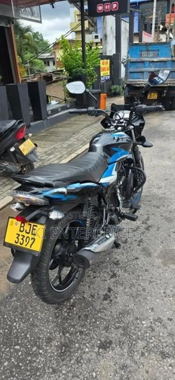 Bajaj Discover 125 2023