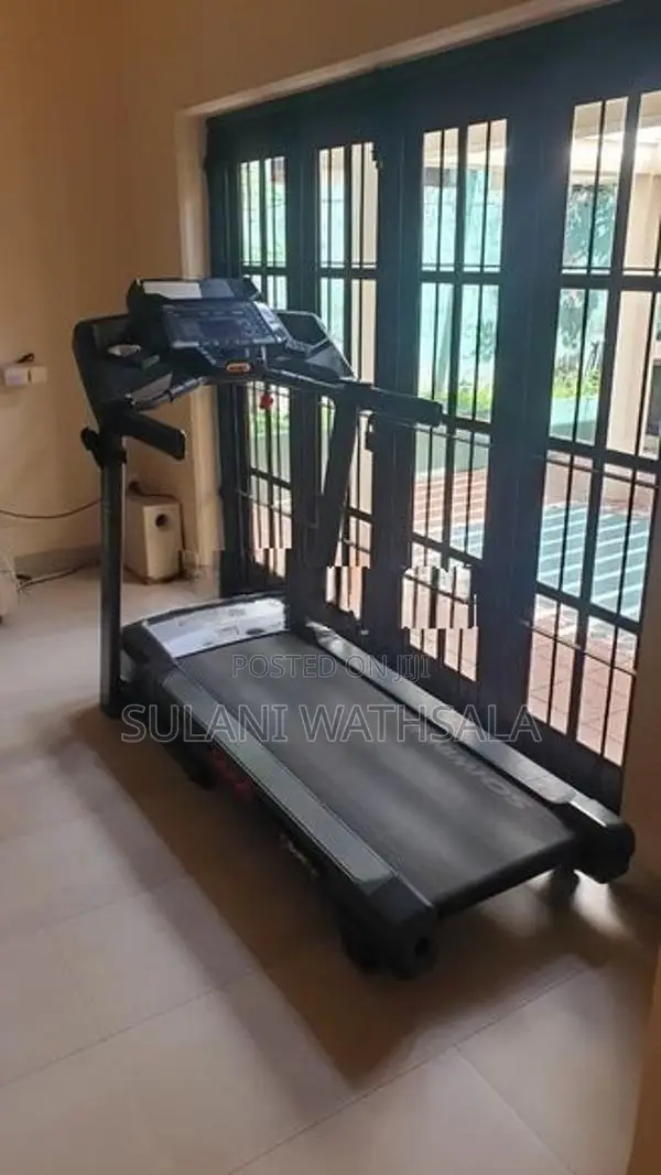 Schwinn 530 Motorized Treadmill