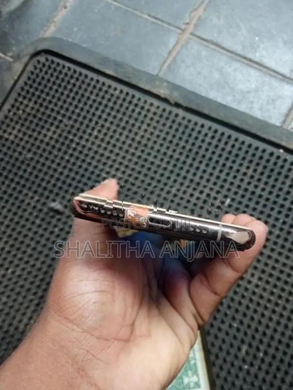 Apple iPhone 11 Pro (Used)