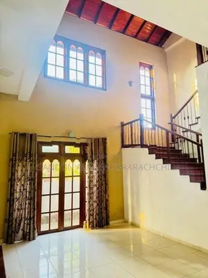 Kandy 05 Bed Room House for Sale