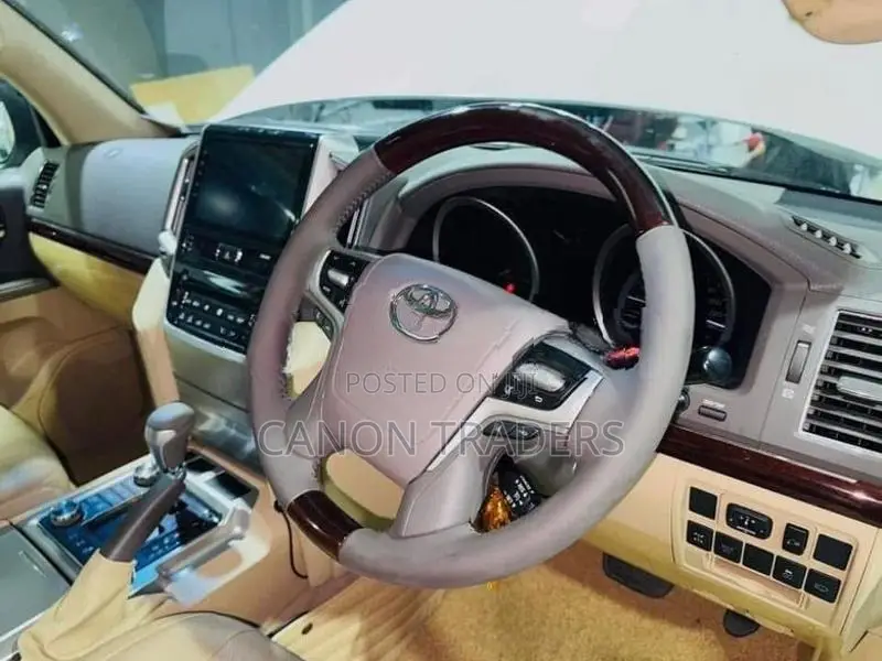 Land Cruiser Sahara V8 Interior Upgrade Kit