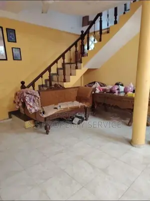 Homagama - Three Storey House for Sale (SSPH-389)