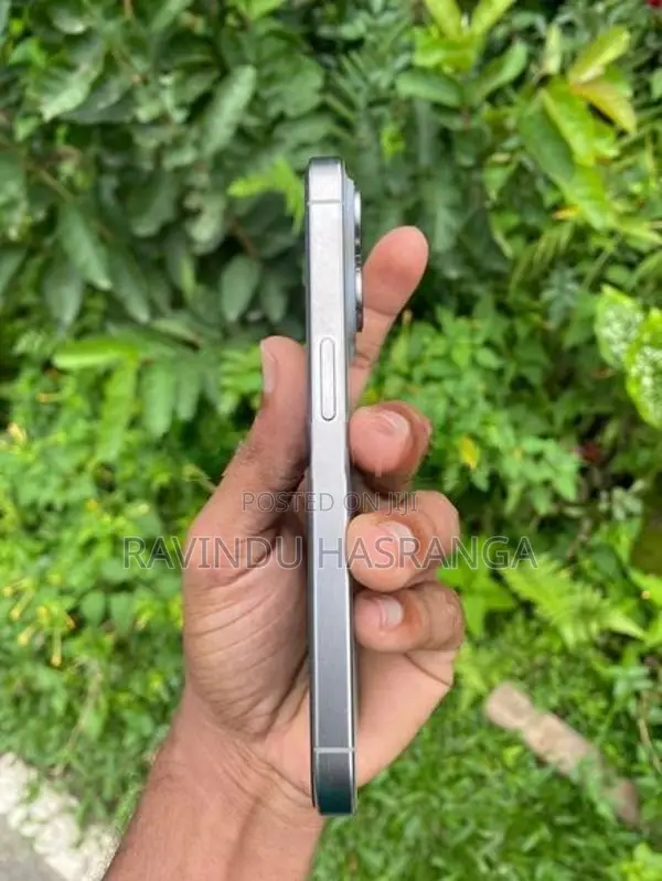 Apple iPhone 15 Pro (Used)