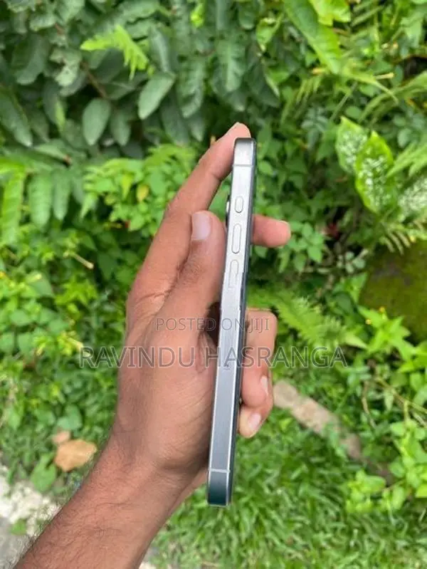 Apple iPhone 15 Pro (Used)