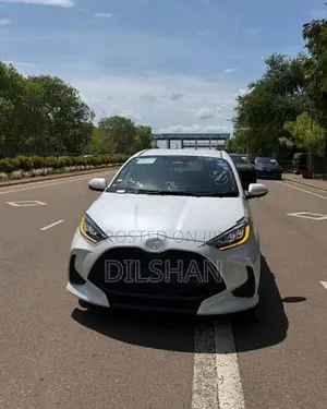 Toyota Yaris G Grade LED 2025