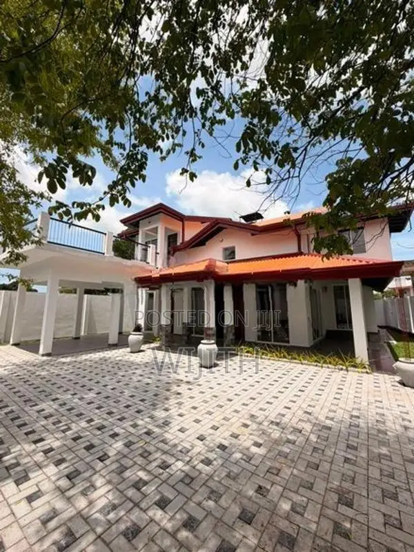 Two Storey House for Sale in Palanwattha