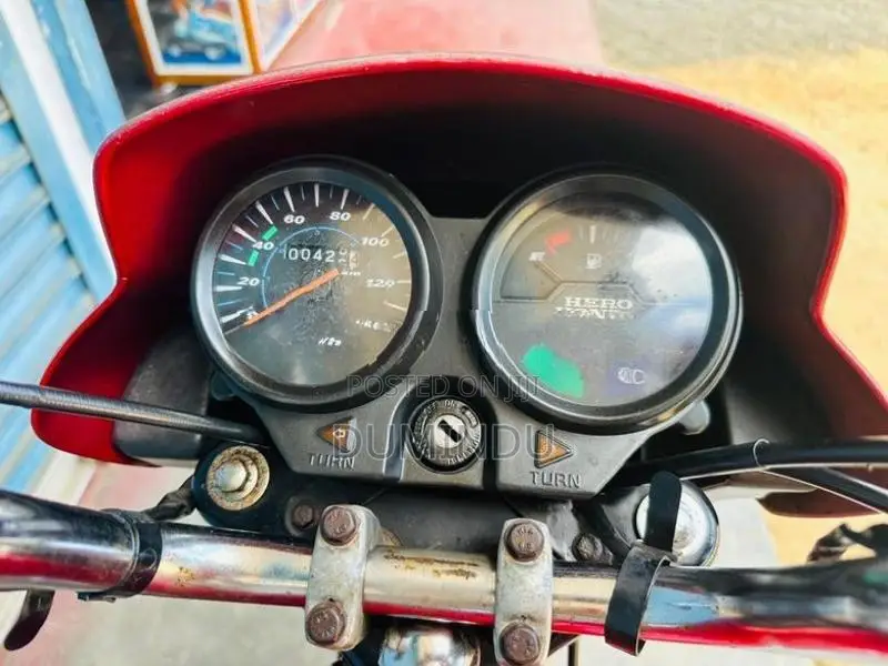 Hero HF Deluxe 2009