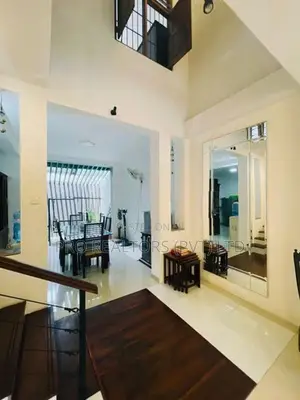04 Bedroom House for Sale in Battaramulla