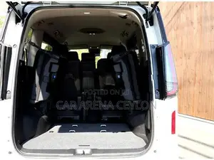 Nissan Serena 2025