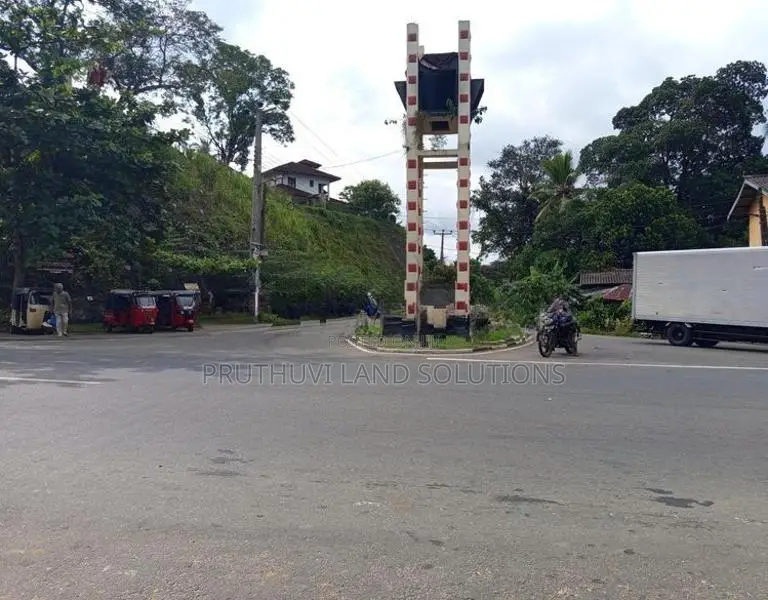 Land for Sale Hanwella