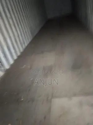 Container