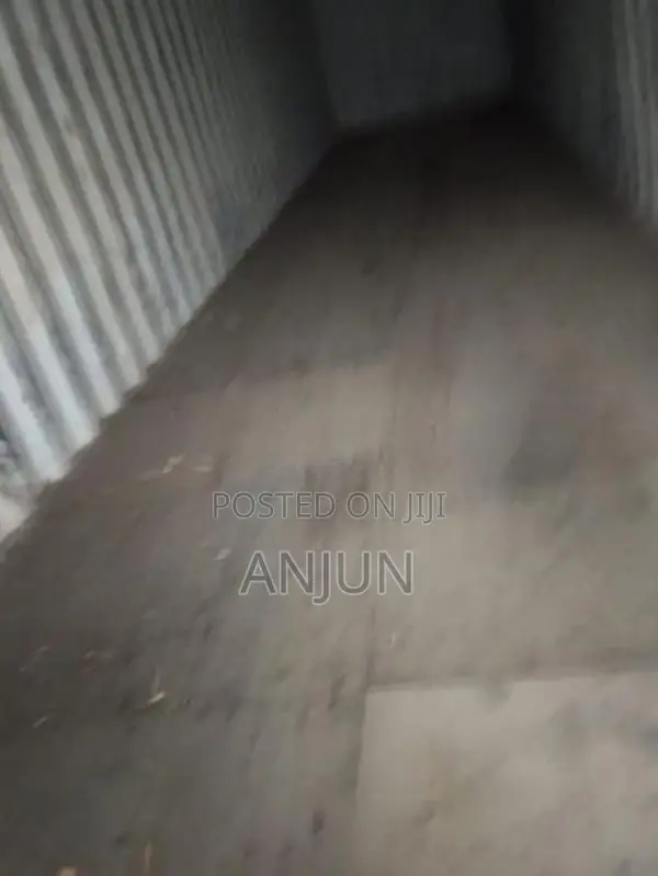 Container