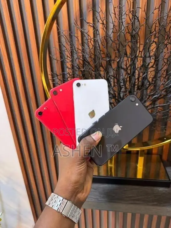 Apple iPhone SE (Used)