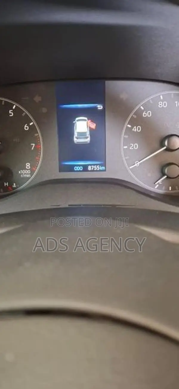 Toyota Yaris X safety 4 way cam 2024
