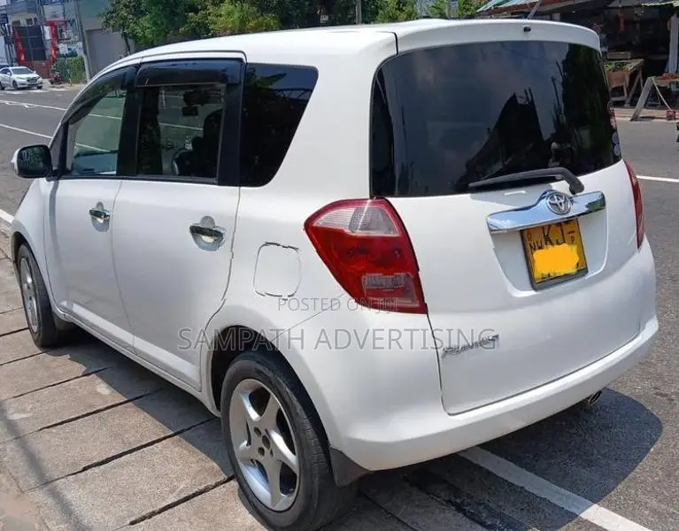 Toyota Ractis 2007