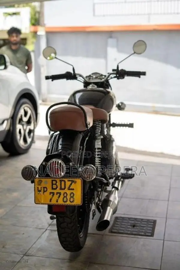 Royal Enfield Classic 350 2016