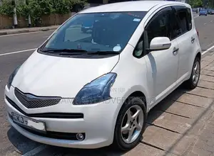 Toyota Ractis 2007