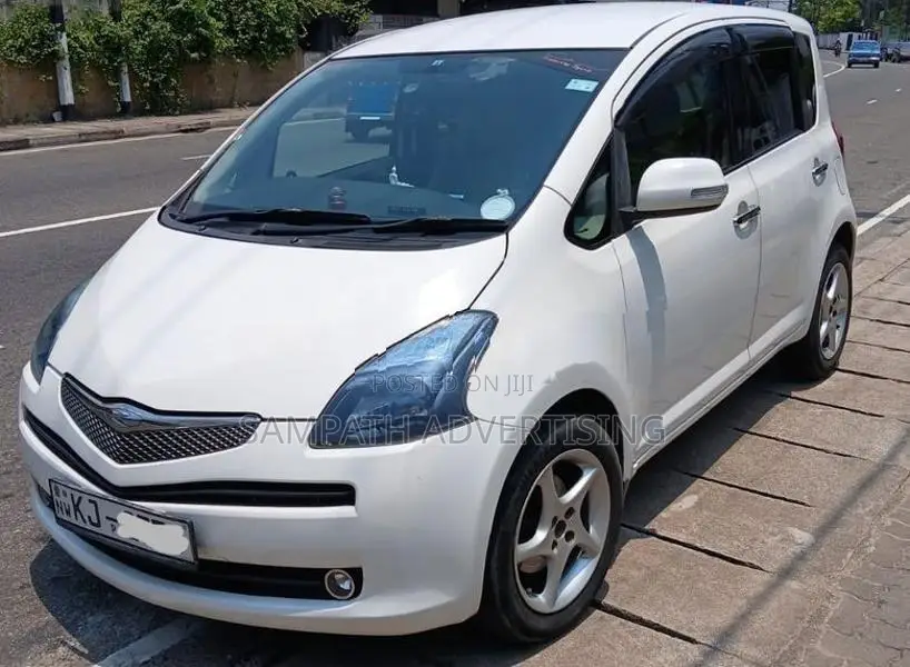 Toyota Ractis 2007