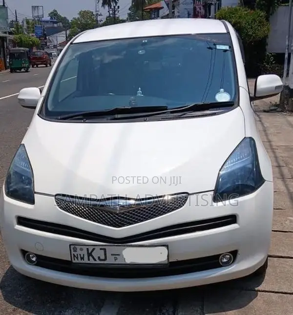 Toyota Ractis 2007