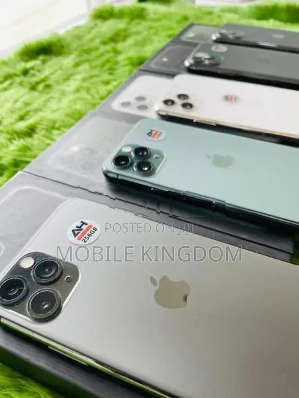 Apple iPhone 11 Pro 256GB Silver Fullset (Used)