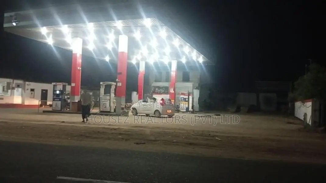 Commercial Properties For Salle ( Filling station)- Akkarapattu