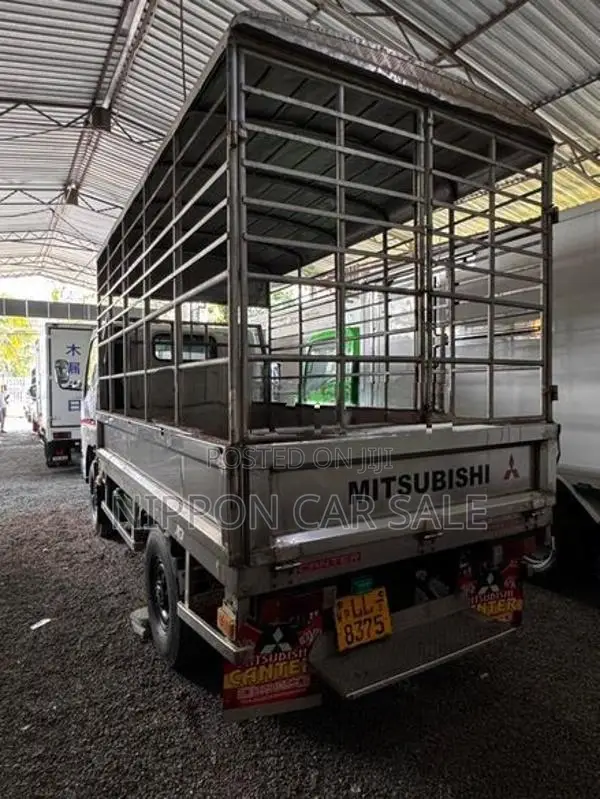 Mitsubishi Canter Single Wheel 2015