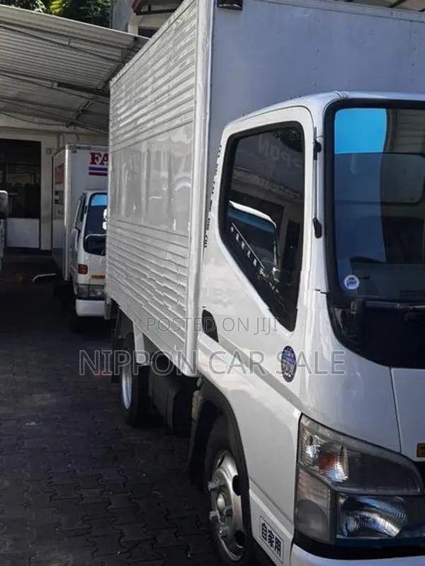 Mitsubishi Canter 10.5ft Full Body 2006