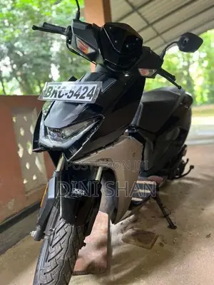 Hero Xoom Combat 2025