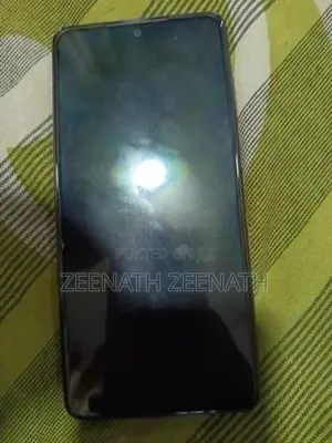 Samsung Galaxy A72 (Used)