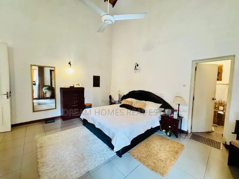 Modern Luxury Fully Furnished 2-Storey House for Sale-Nugegoda